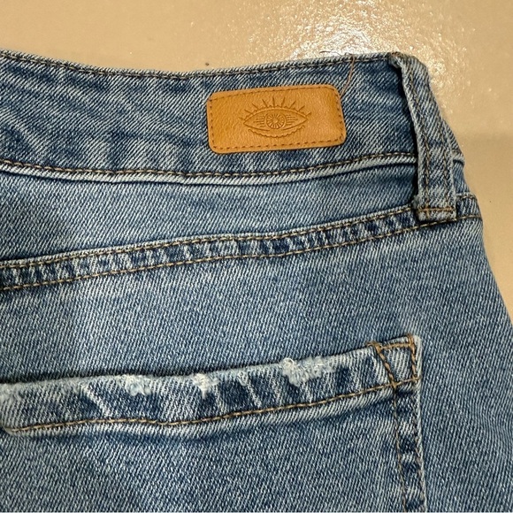 Sofia Jeans Size 10 Women’s Distressed Blue Jean capri Adora Curvy Girlfriend - Picture 5 of 7